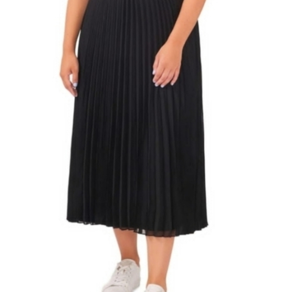 Vince Camuto Black Midi Pleated Skirt